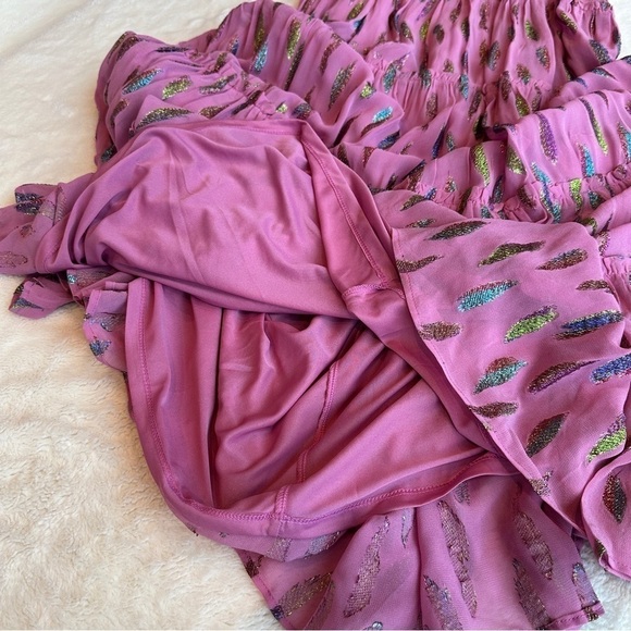 Saylor NWT Kira Metallic Pink Leaves Tiered Sleeveless Maxi Dress M - Picture 5 of 13